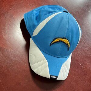 Y2K Mens San Diego Chargers NFL Reebok On Field Blue White Fitted Hat (M/L)